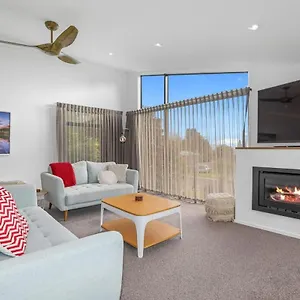 https://redwoods-getaway.rotoruahotelsnz.com